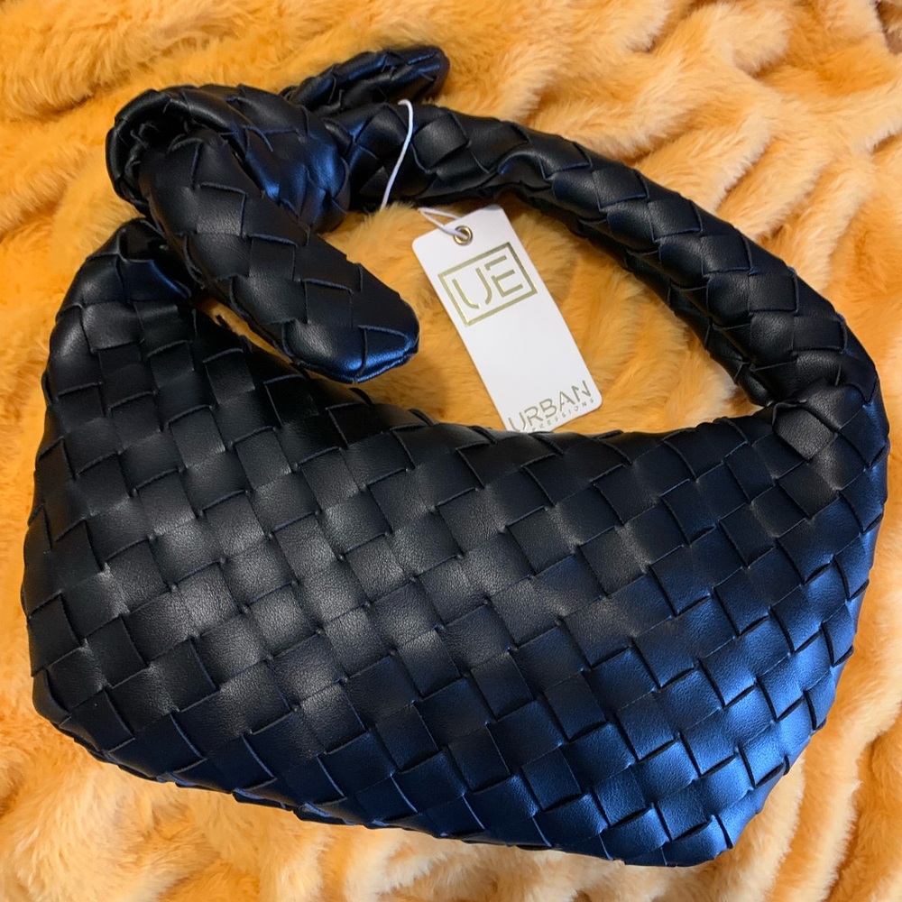 NWT Urban Expressions Lizbeth Clutch Black